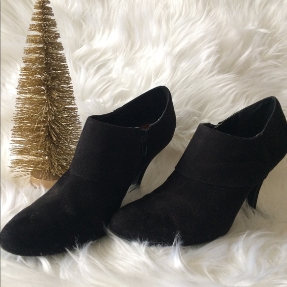 Shoes - Black suede booties